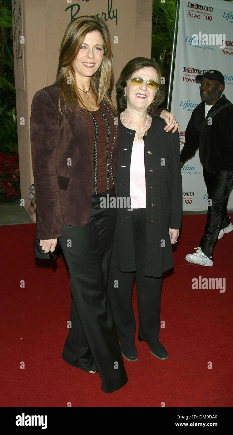 ritaページ Dec. 3, 2002 - Beverly Hills, CALIFORNIA, USA - RITA WILSON AND
