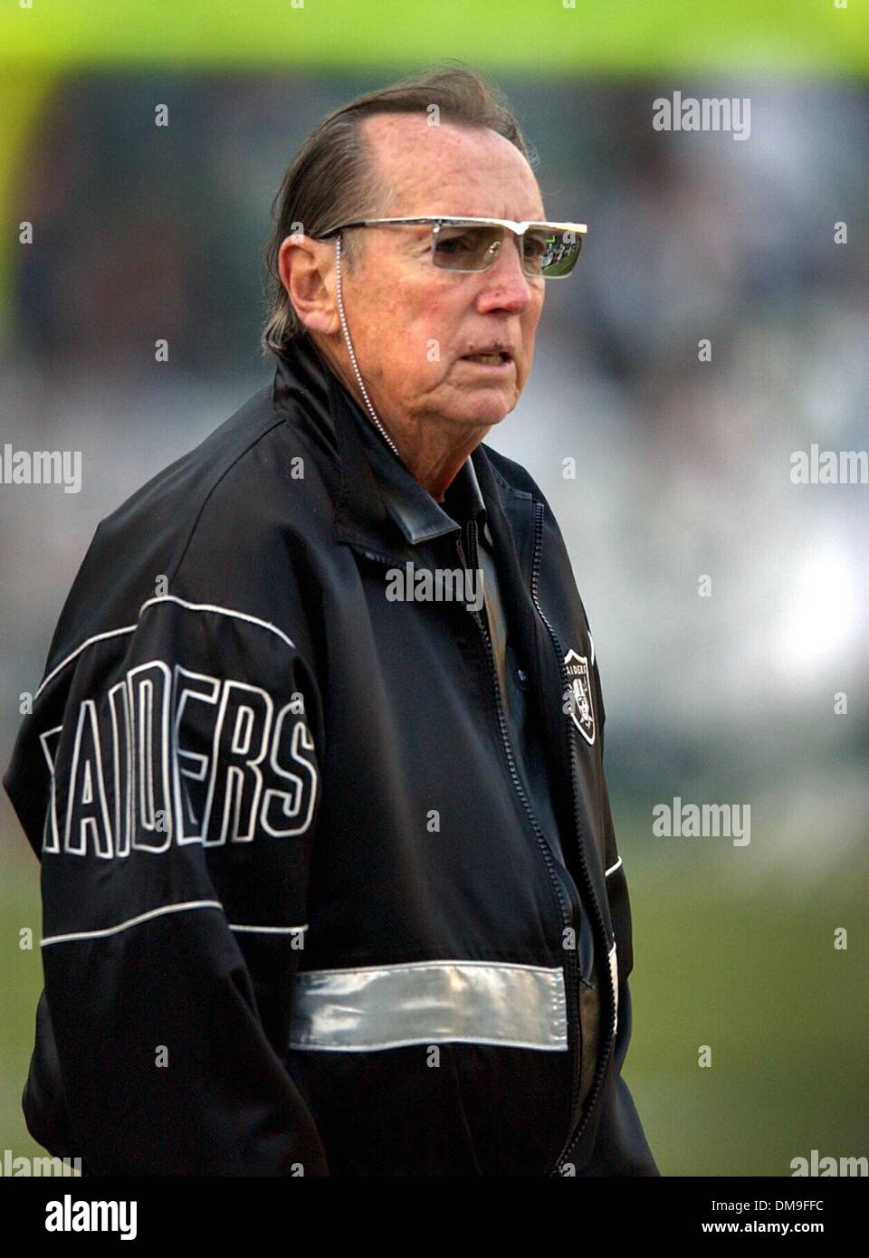 Oakland Raiders owner, Al Davis, seen here on the sidelines prior to a wild  card playoff game against the New York Jets at Network Associates Coliseum  in Oakland, CA. on Saturday, January