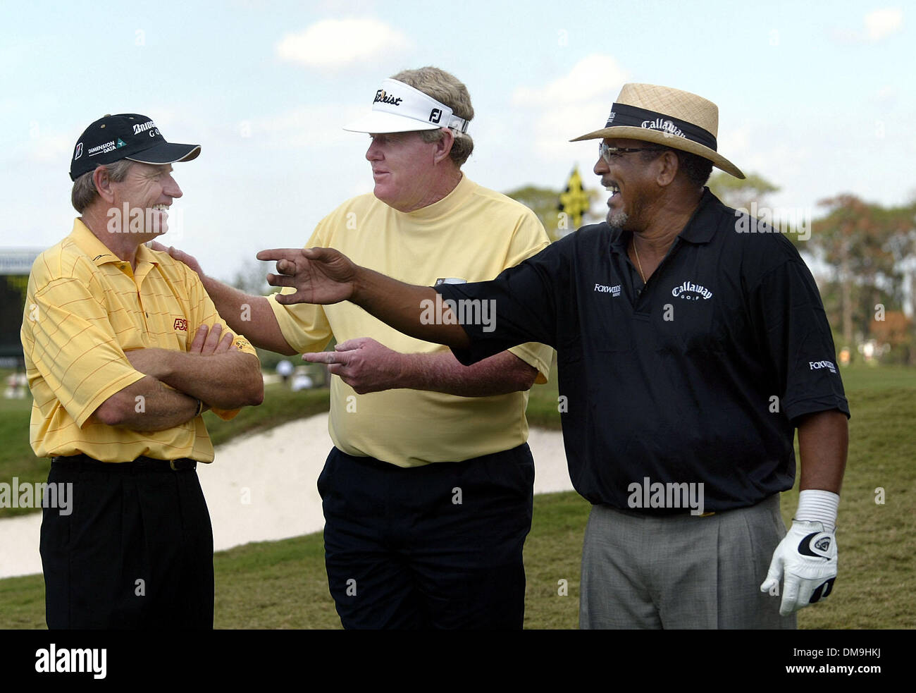 Feb 09, 2007 - Boca Raton, FL, USA - Champions tour rookie (l-r) NICK PRICE chats with  ANDY BEAN and JIM THORPE during play in the Allianz Championship on The Old Course at Broken Sound Club, Friday. Price had just finished the front nine and ran into the pair as he headed for the 10th tee. (Credit Image: © Bob Shanley/Palm Beach Post/ZUMA Press) RESTRICTIONS: USA Tabloid RIGHTS O Stock Photo