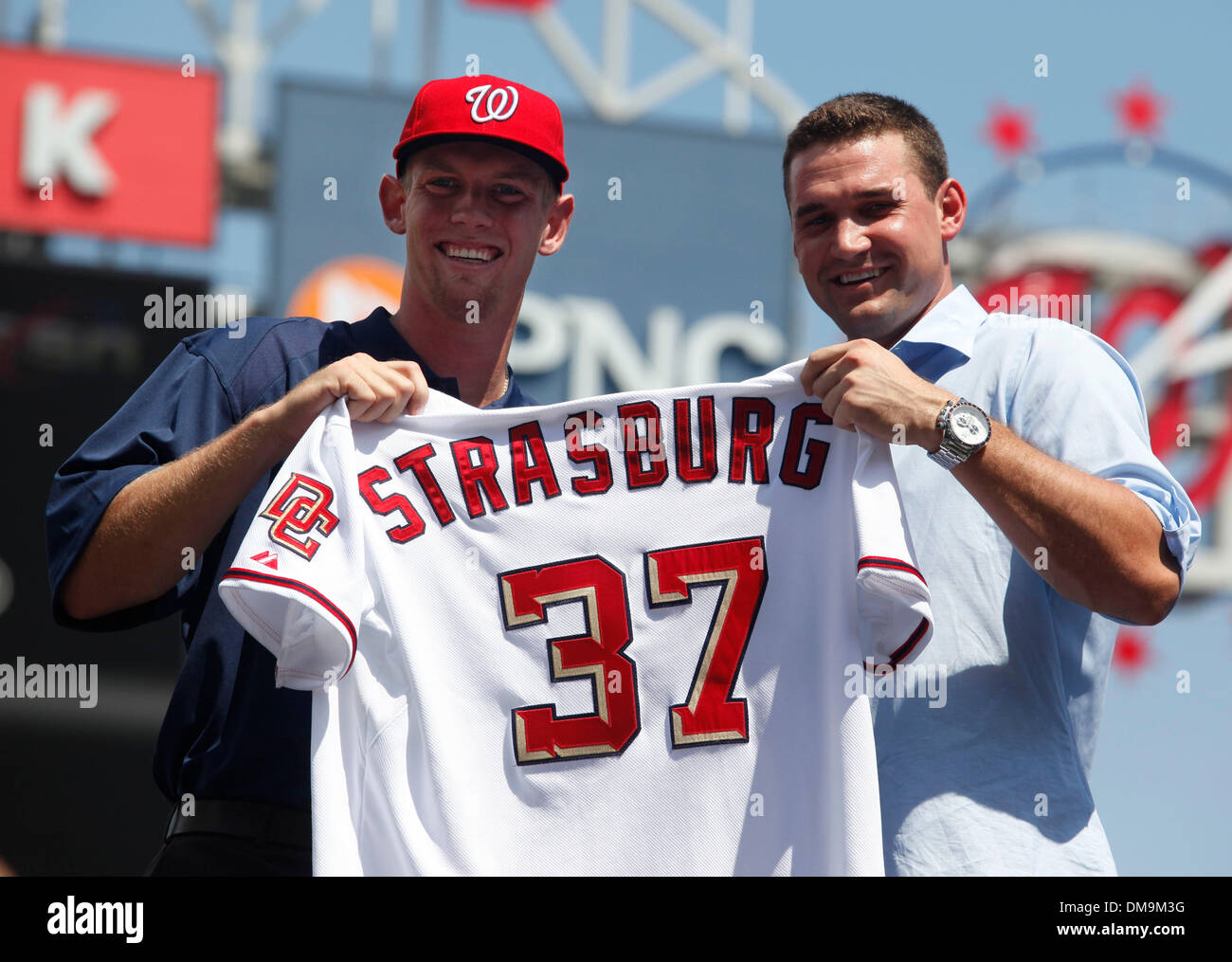 Washington nationals the district shirt 2025