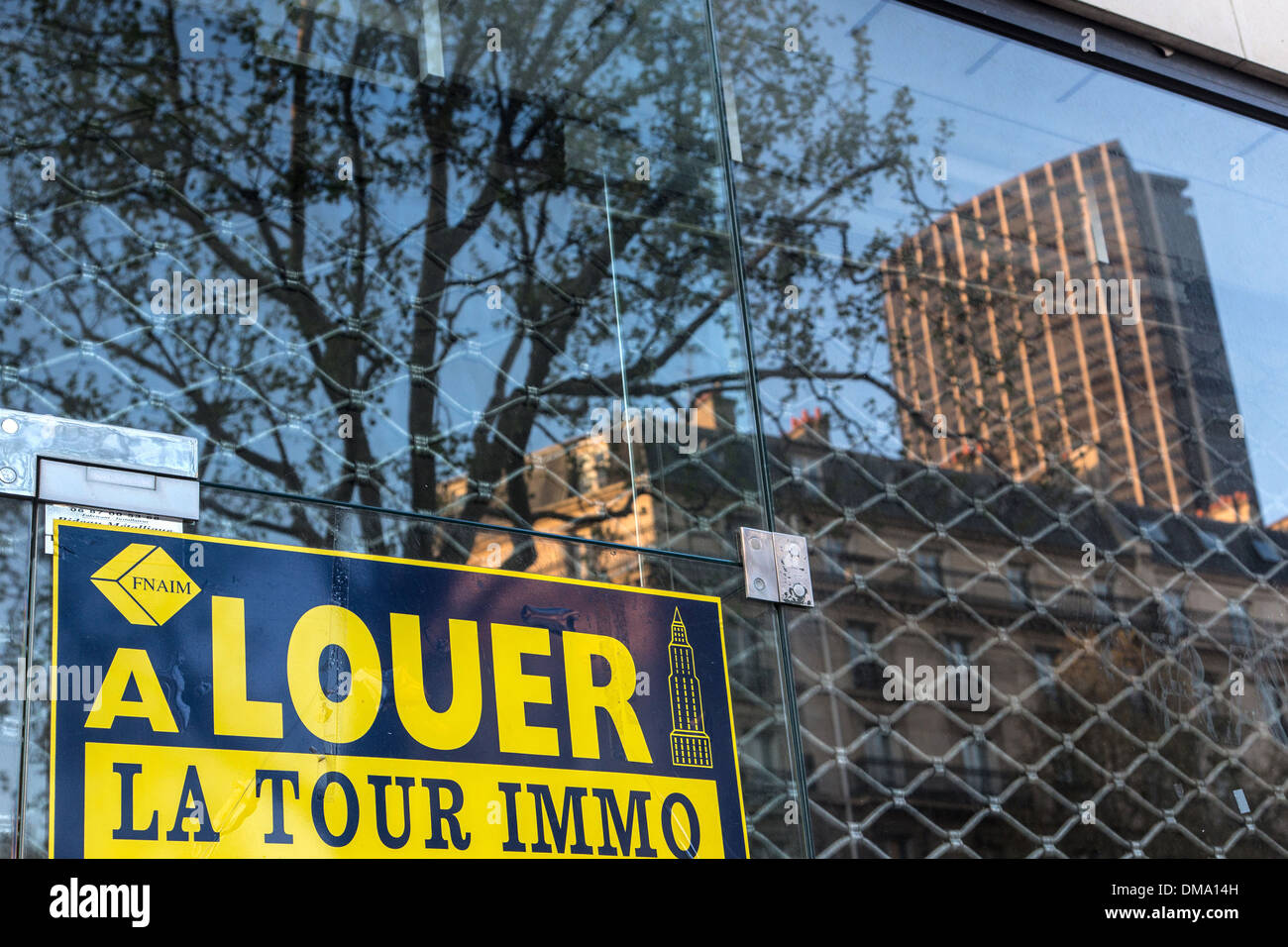 Boulevard du montparnasse hires stock photography and images Alamy