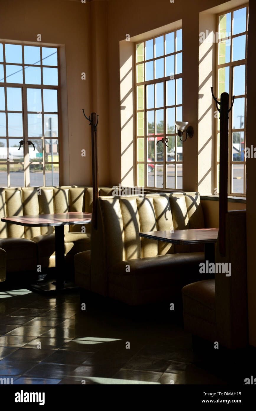 Inside the U Drop Inn Cafe, 1940s Diner Shamrock Texas. Route 66 Art ...