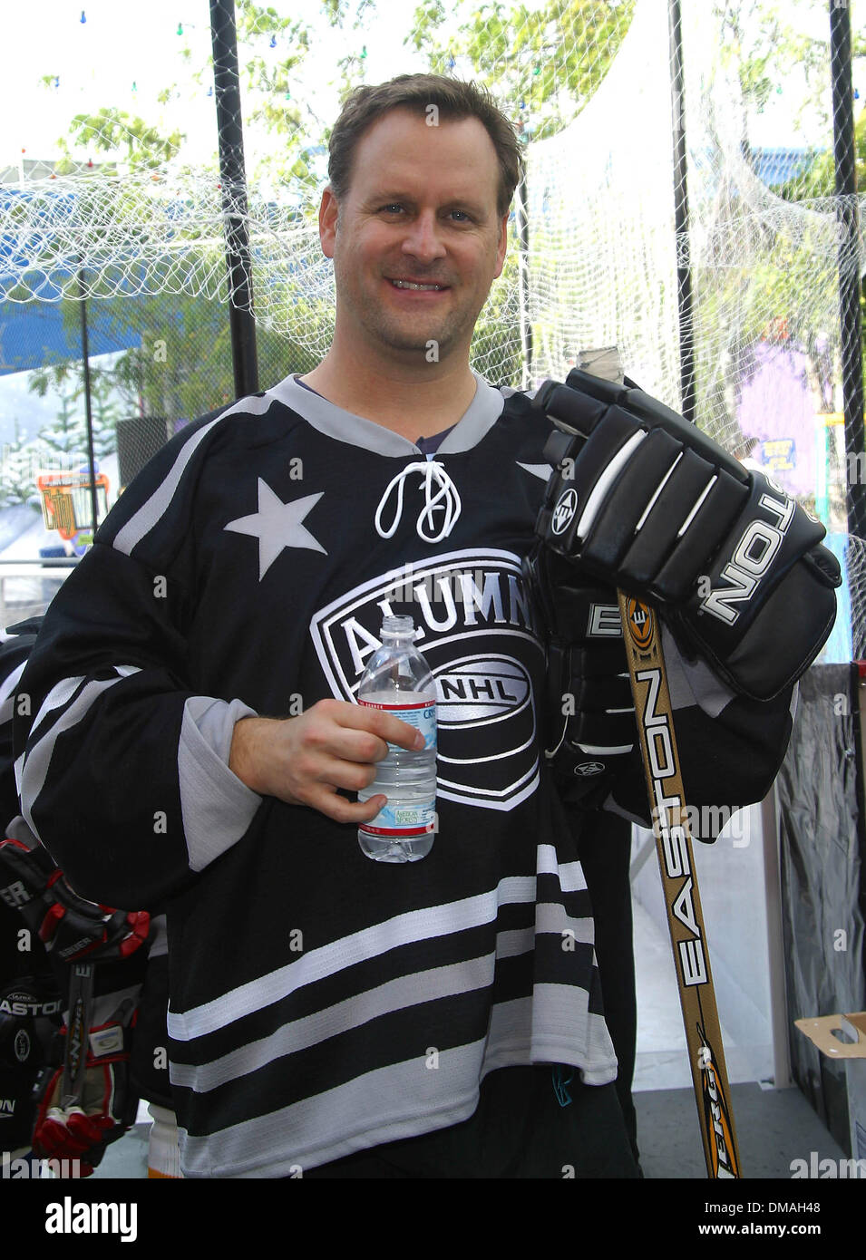 Nov. 29, 2002 - Hollywood, CALIFORNIA, USA - DAVE COULIER -..ICE RINK OPENS AT UNIVERSAL HollywoodWALK WITH CELEBRITY HOCKEY GAME -.NOVEMBER 29, 2002 -.UNIVERSAL STUDIOS, HOLLYWOOD, CA -. NINA PROMMER/   2002 K27576NP(Credit Image: © Globe Photos/ZUMAPRESS.com) Stock Photo