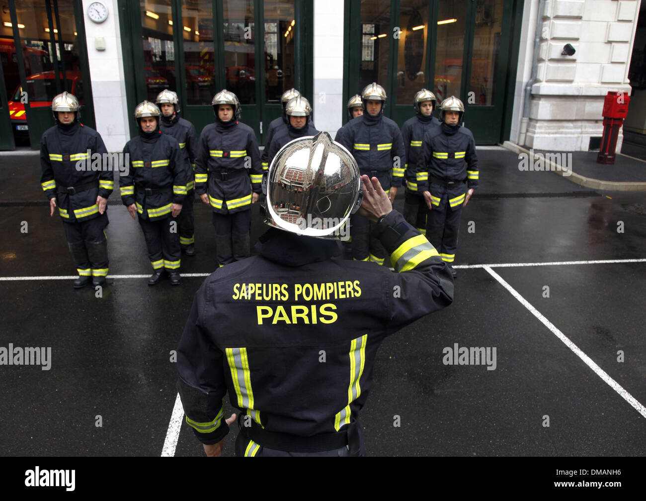 Paris, 2012: Daily life of Paris Fire Brigade (brigade des sapeurs-pompiers de Paris - BSPP) Stock Photo
