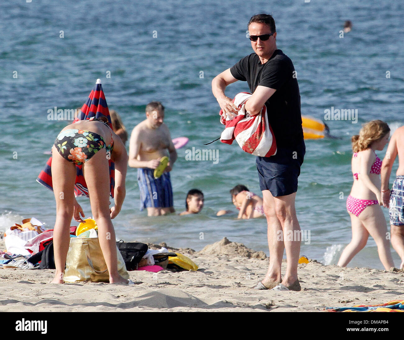 British Prime Minister David Cameron and his wife Samantha Cameron and  family Nancy Arthur and Florence on holiday at beach in Stock Photo - Alamy
