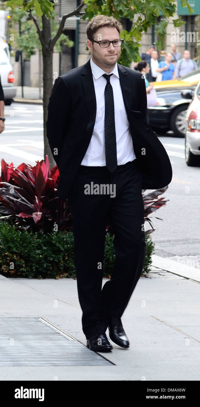 Seth Rogen leaving his hotel in New York New York City, USA - 21.08.12 Stock Photo