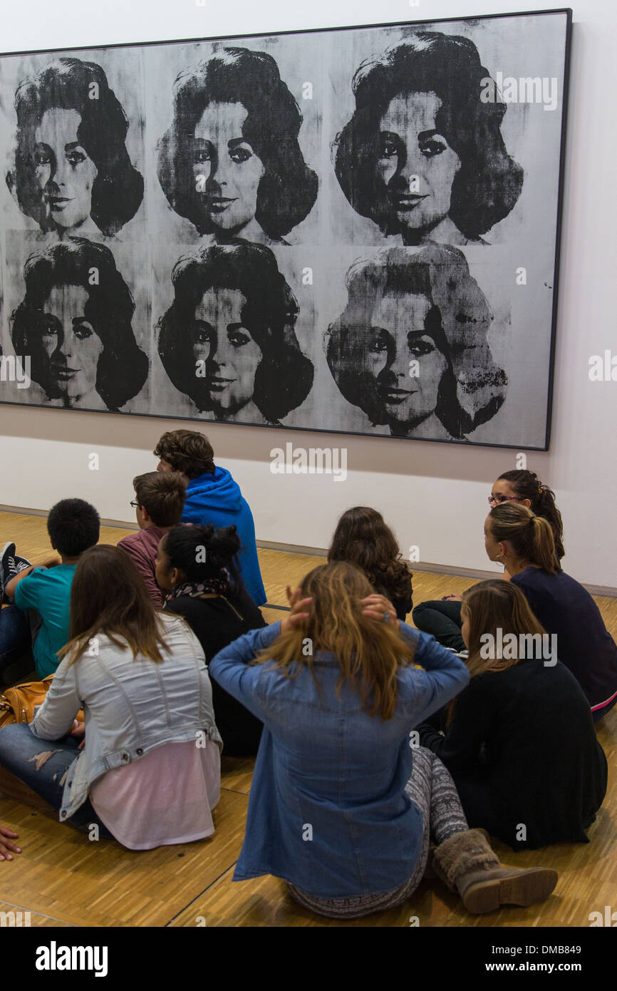 Any warhol ten lizes hires stock photography and images Alamy