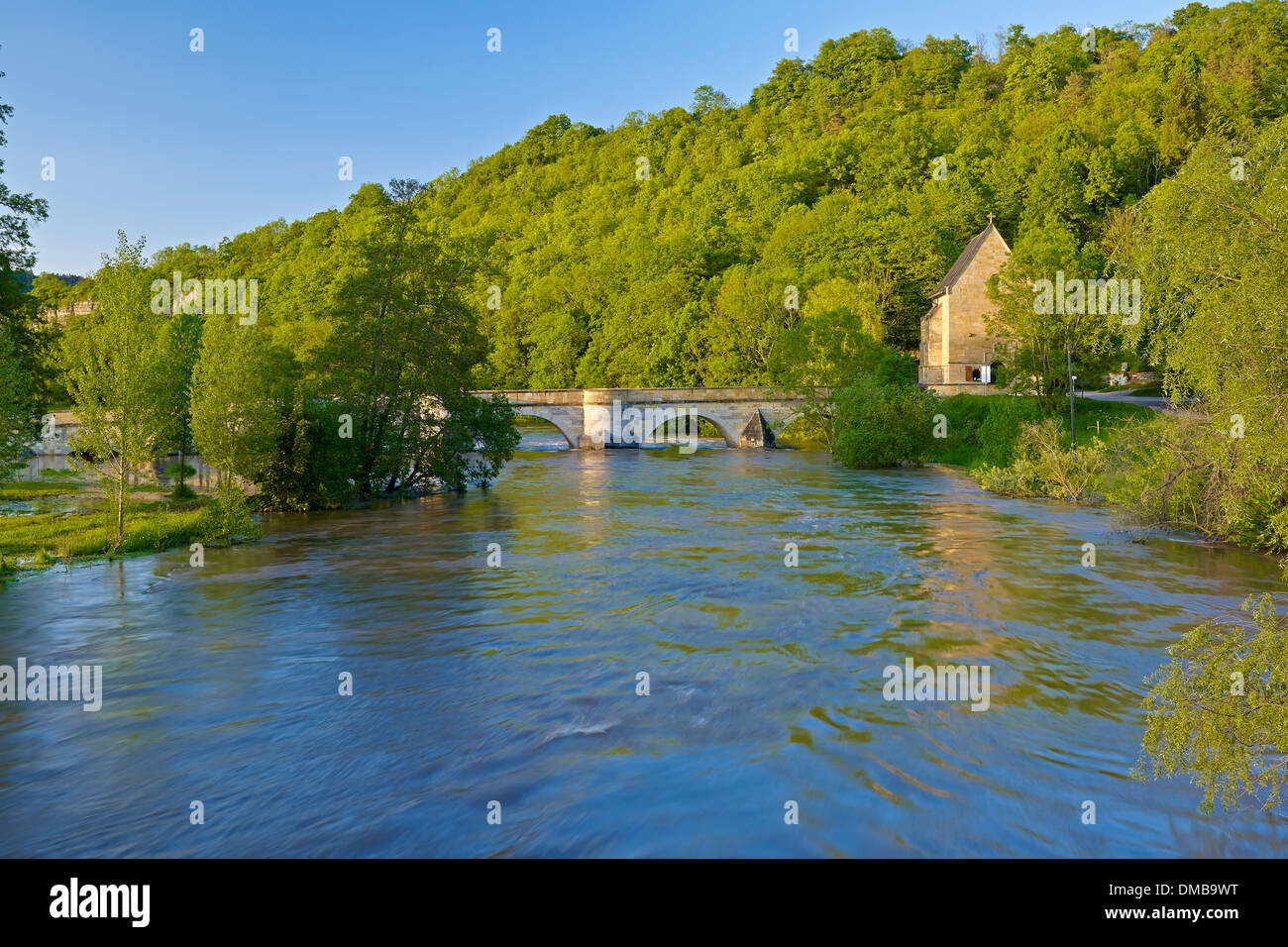 Bridge over Werra River with Liborius Chapel, Creuzburg, Wartburgkreis ...