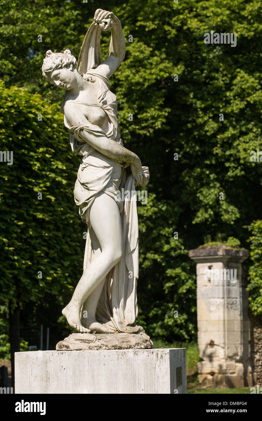 STATUE OF A CALLIPYGIAN VENUS, A WORK BY FRANCOIS BARROIS (1656