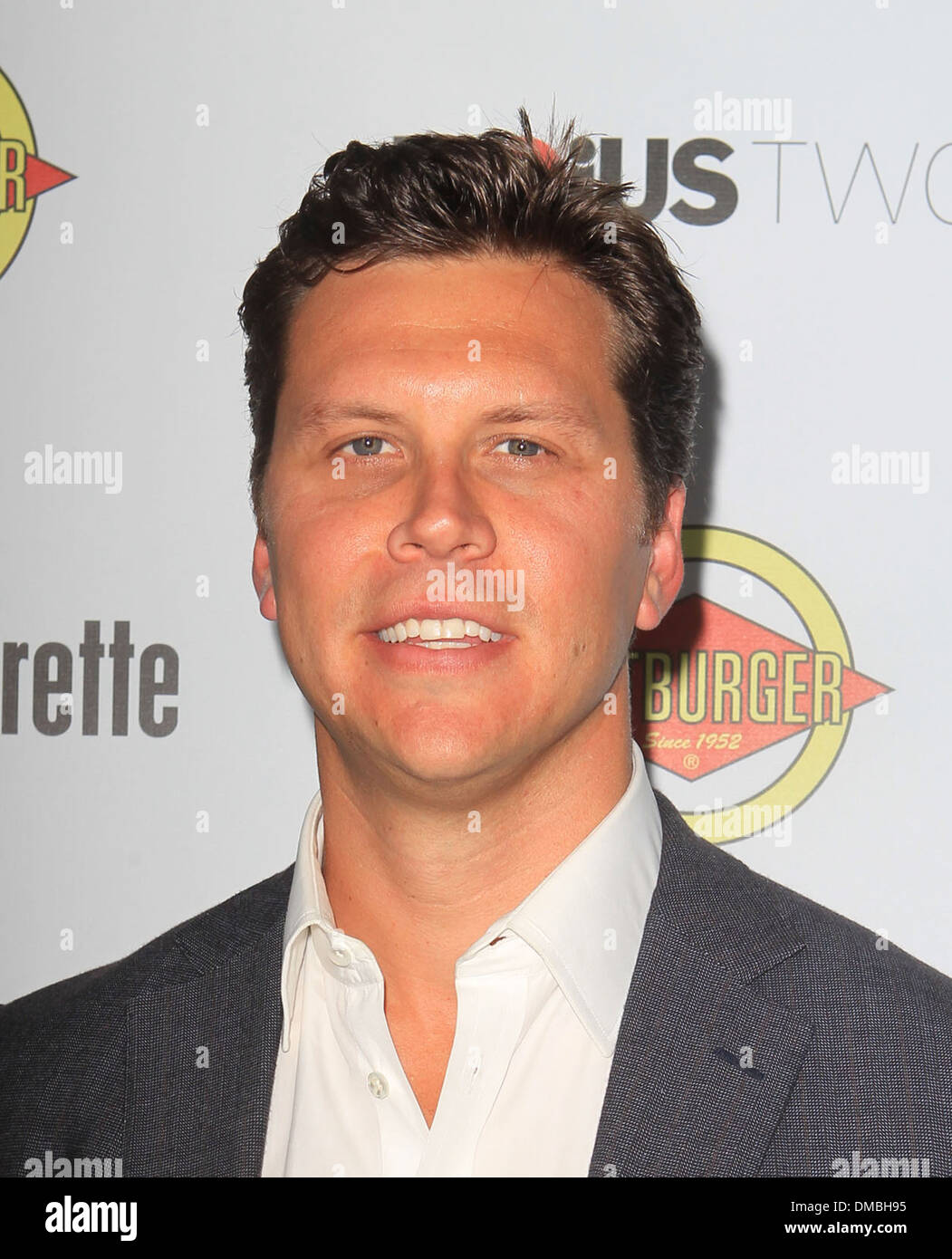 hayes macarthur net worth - Ilustrasi 2
