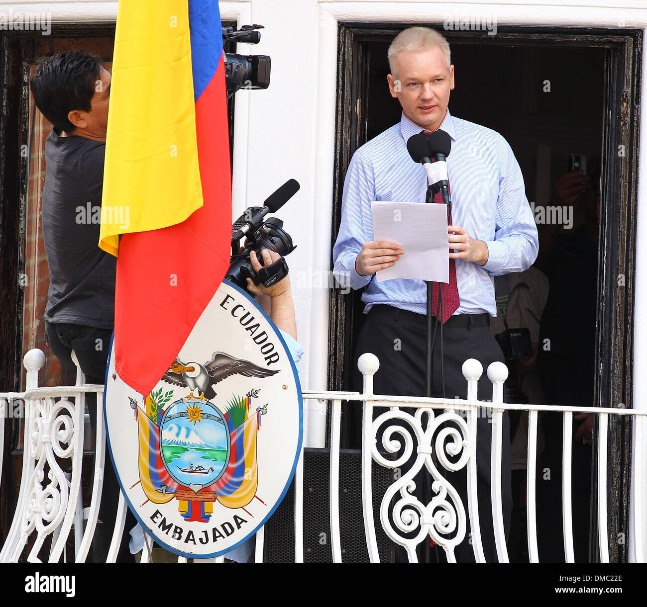 Julian Assange makes a statement from balcony of Ecuadorian Embassy in