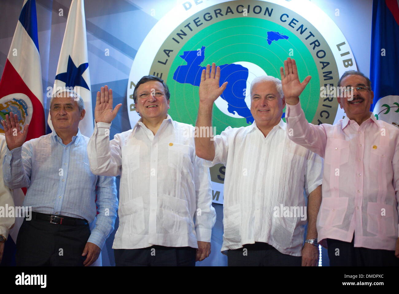 Rio Hato, Panama. 13th Dec, 2013. (From L to R) Guatemala's President Otto Perez Molina, European Commission President Jose Manuel Barroso, Panama's President Ricardo Martinelli and President of the Dominican Republic Danilo Medina pose for a photo during the 42nd Summit of Central American Integration System in Cocle, Panama, on Dec. 13, 2013. Credit:  Mauricio Valenzuela/Xinhua/Alamy Live News Stock Photo