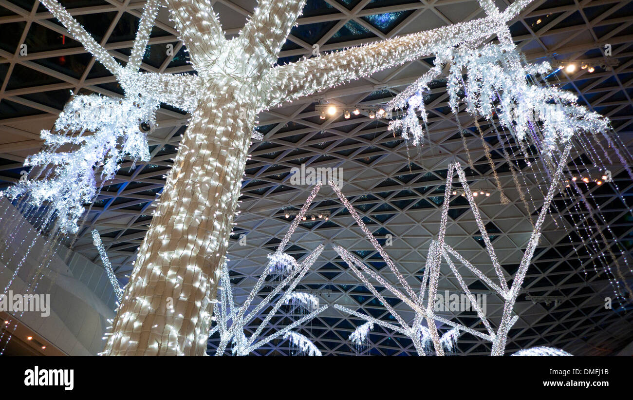 Westfield Valley Fair Mall Christmas tree set up