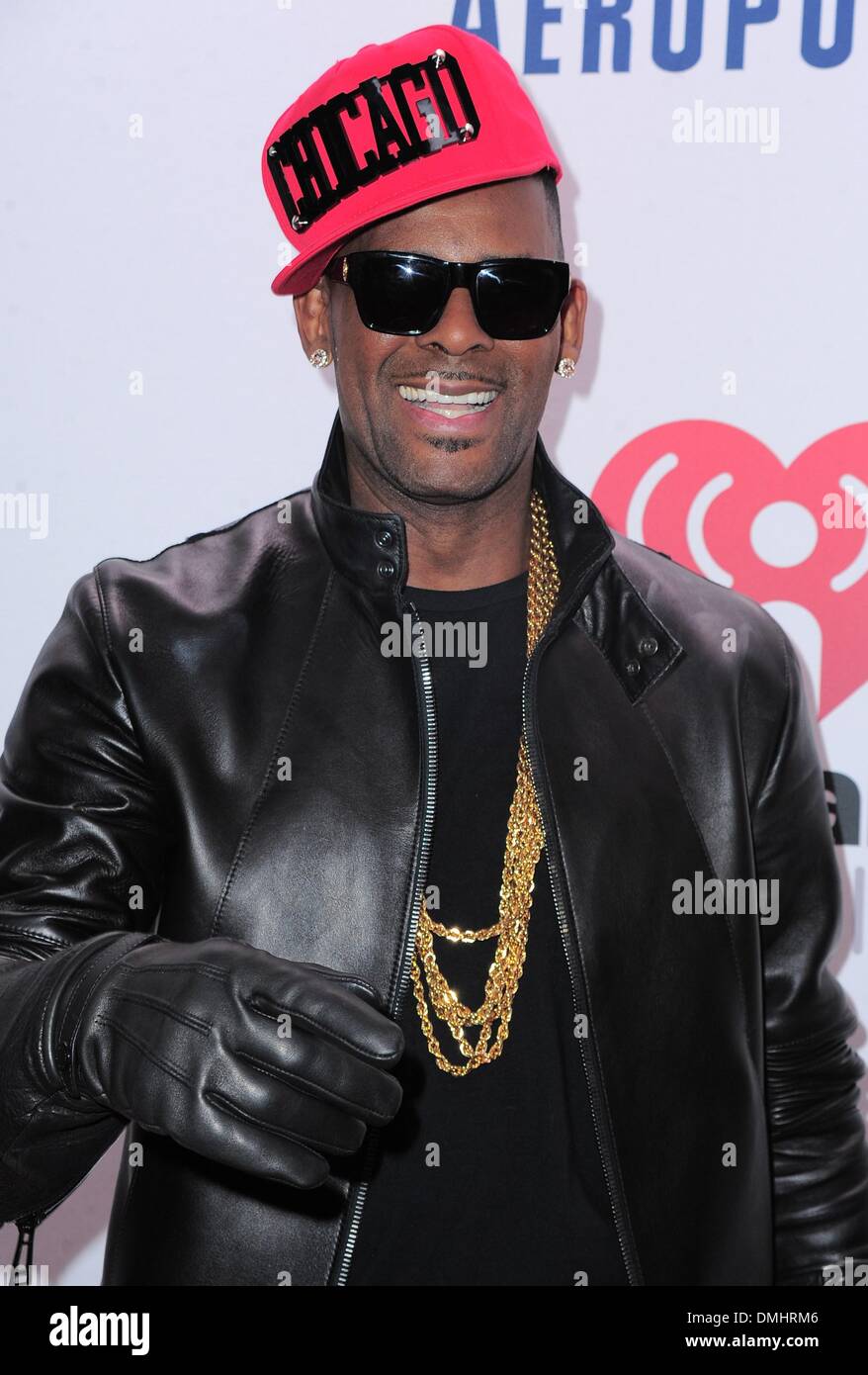 New York, NY, USA. 13th Dec, 2013. R Kelly in the press room for Stock ...