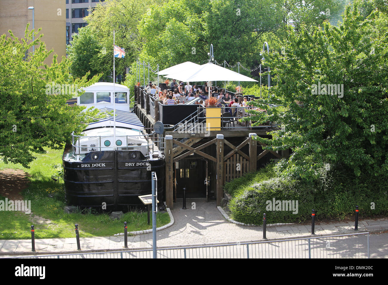 The Dry Dock Pub, in Woodhouse Lane, Leeds Stock Photo Alamy