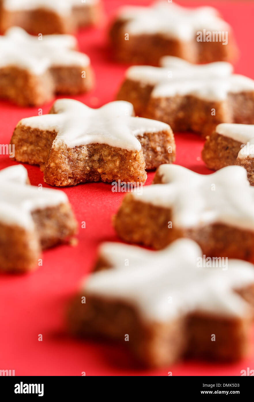 Star shaped cinnamon cookies hires stock photography and images Alamy