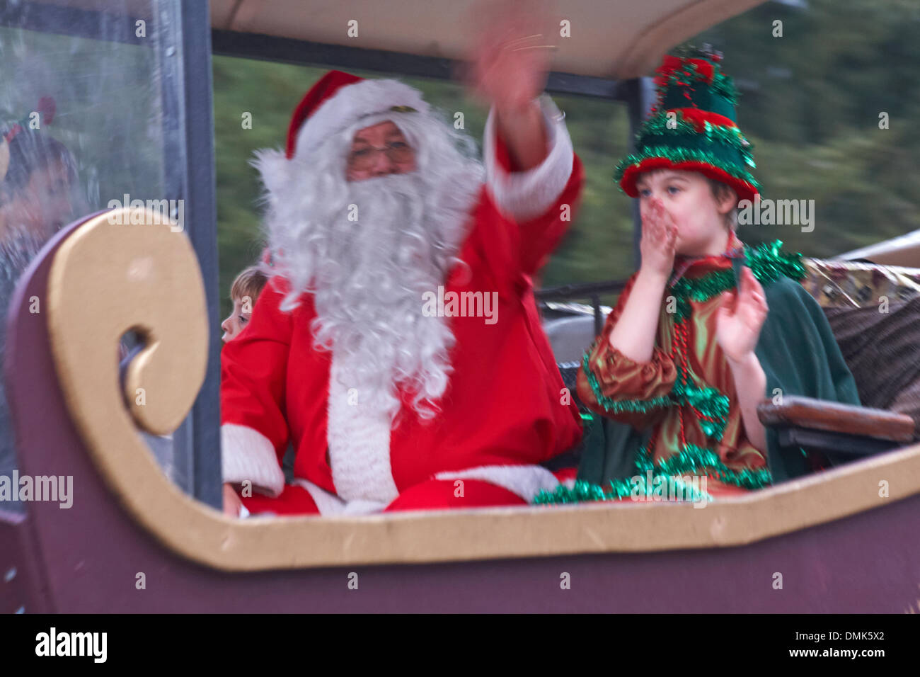 Helper Christmas Parade 2022 Kids Christmas Parade Waving Santa High Resolution Stock Photography And  Images - Alamy