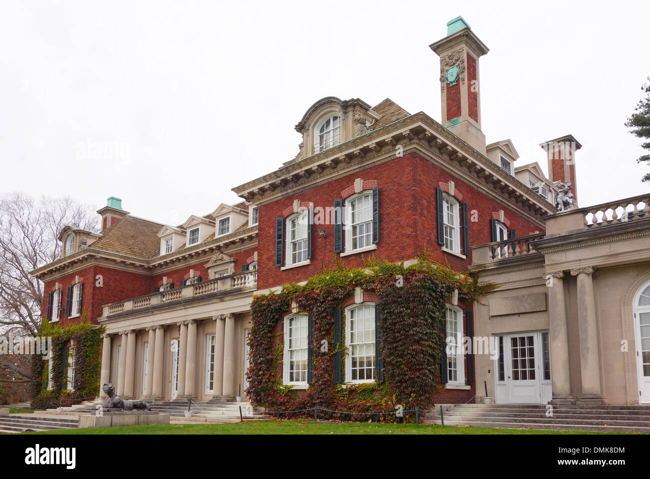 Old Westbury gardens house on Long Island NY Stock Photo Alamy