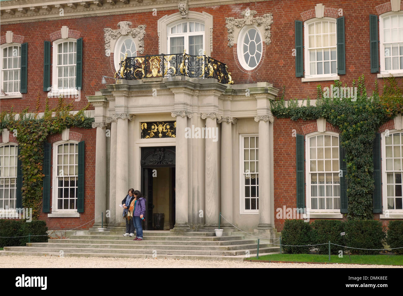Old Westbury gardens house on Long Island NY Stock Photo Alamy