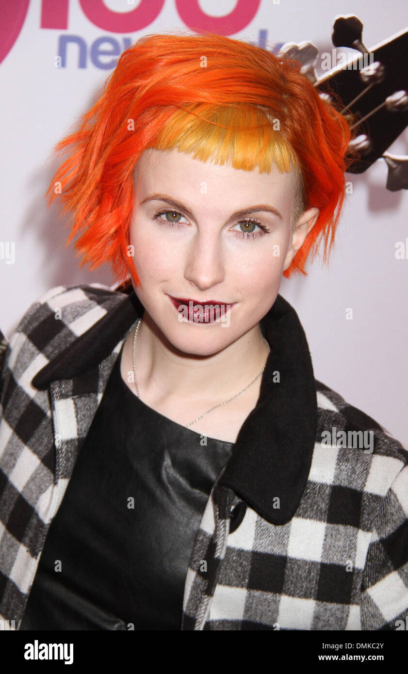 New York New York Usa 13th Dec 2013 Singer Hayley Williams