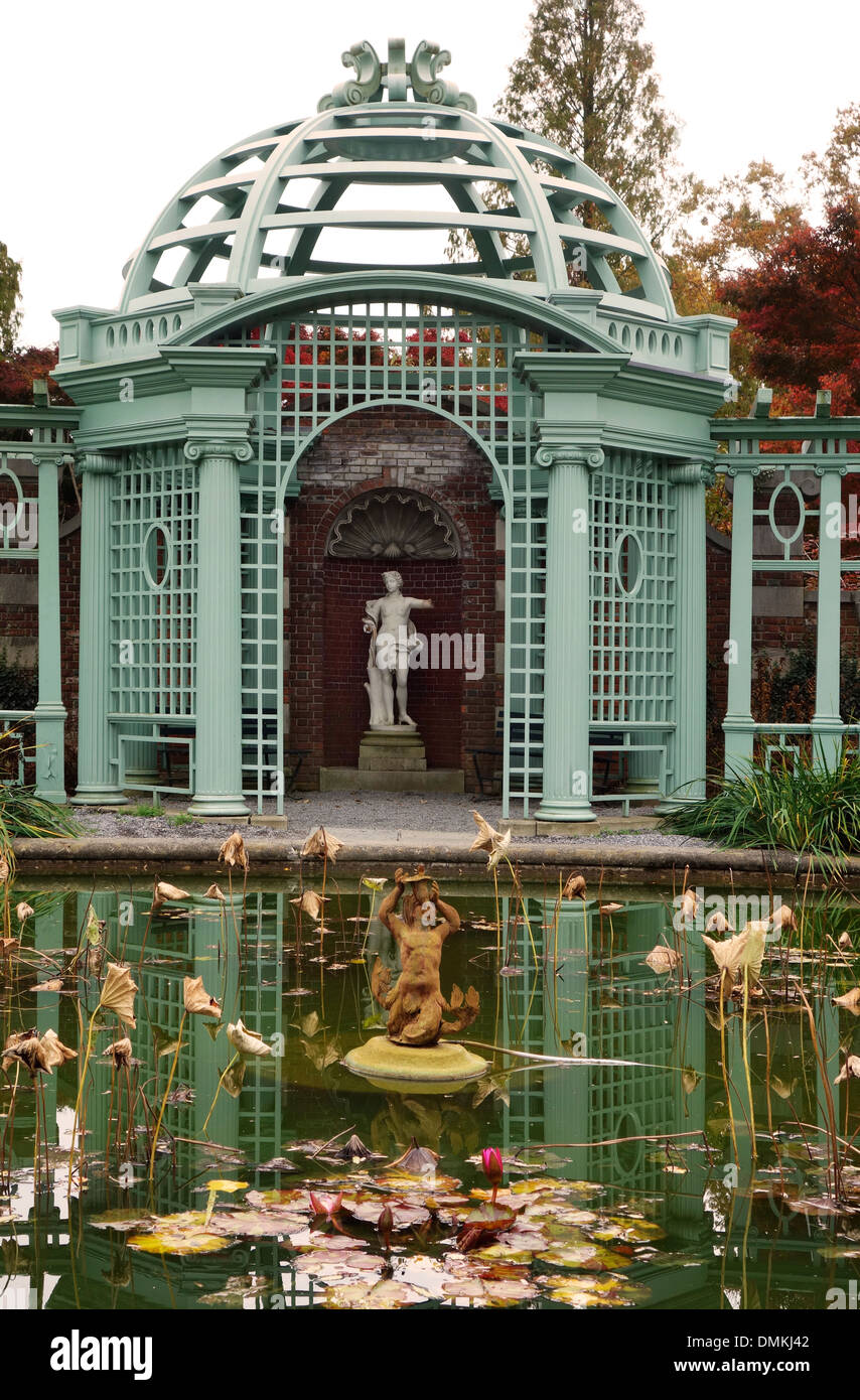 Old Westbury gardens house on Long Island NY Stock Photo Alamy