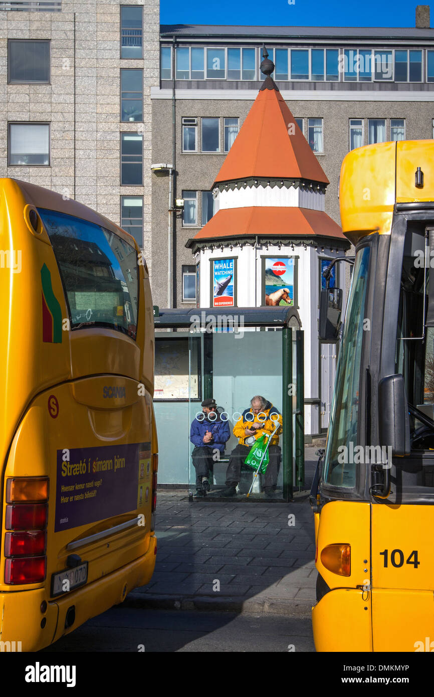 PUBLIC TRANSPORT ON A STREET IN REYKJAVIK, CAPITAL OF ICELAND, EUROPE Stock Photo