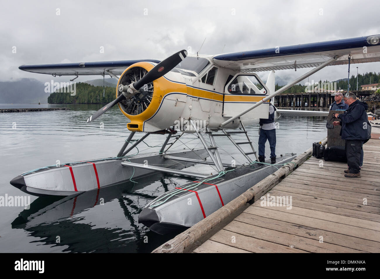 Single Engine Float Plane Stock Photos &amp; Single Engine ...