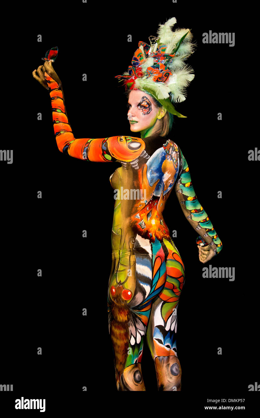 Butterfly body art hi-res stock photography and images - Alamy