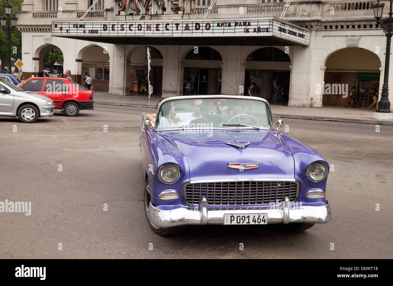 Classic vintage american car, central Havana, Cuba, Caribbean, Latin America Stock Photo
