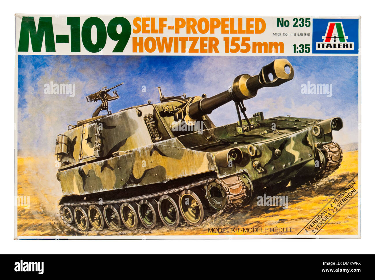 M-109 Self-Propelled Howitzer 155mm tank (Italeri No 235 model kit, 1:35 scale) Stock Photo