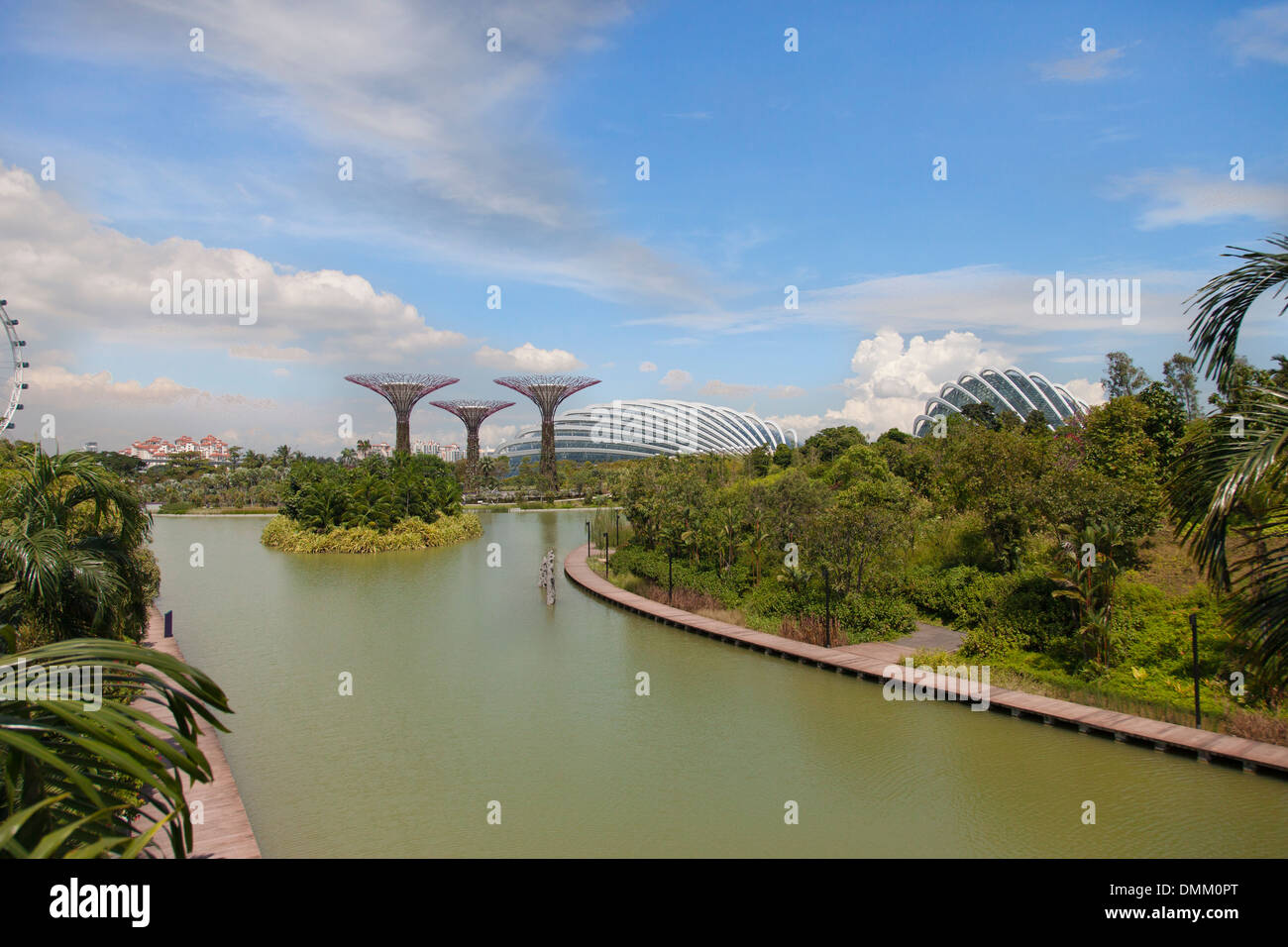Singapore bay gardens hi-res stock photography and images - Alamy