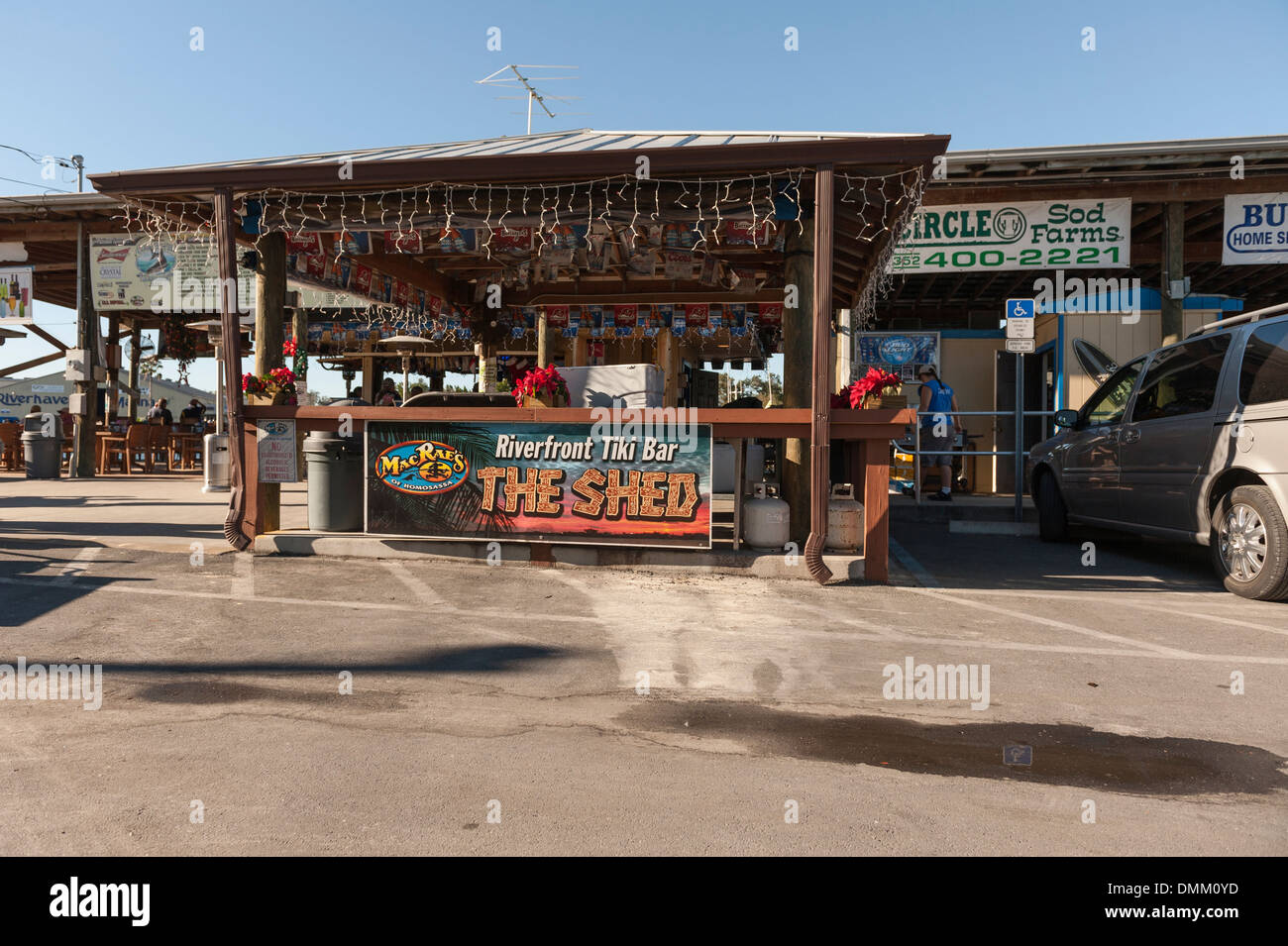 MacRae's Riverfront TiKi Bar of Homosassa Florida USA Stock Photo - Alamy
