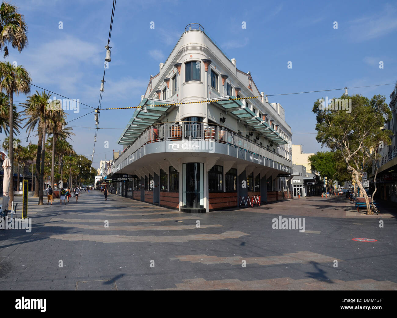 colour view of new brighton hotel, the corso, manly, sydney, australia Stock Photo Alamy