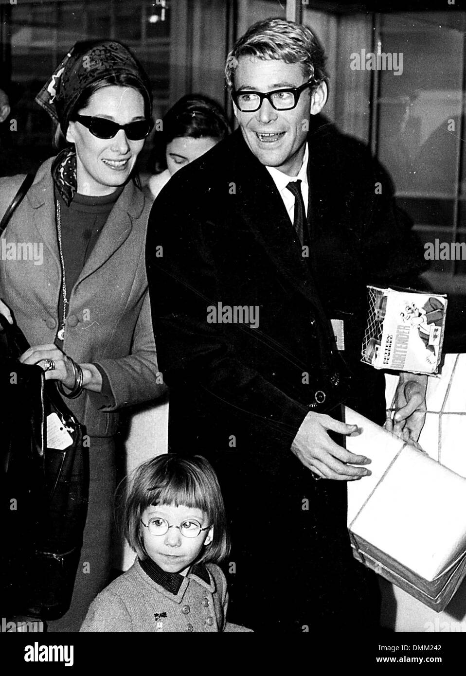 Peter otoole and family Black and White Stock Photos & Images - Alamy