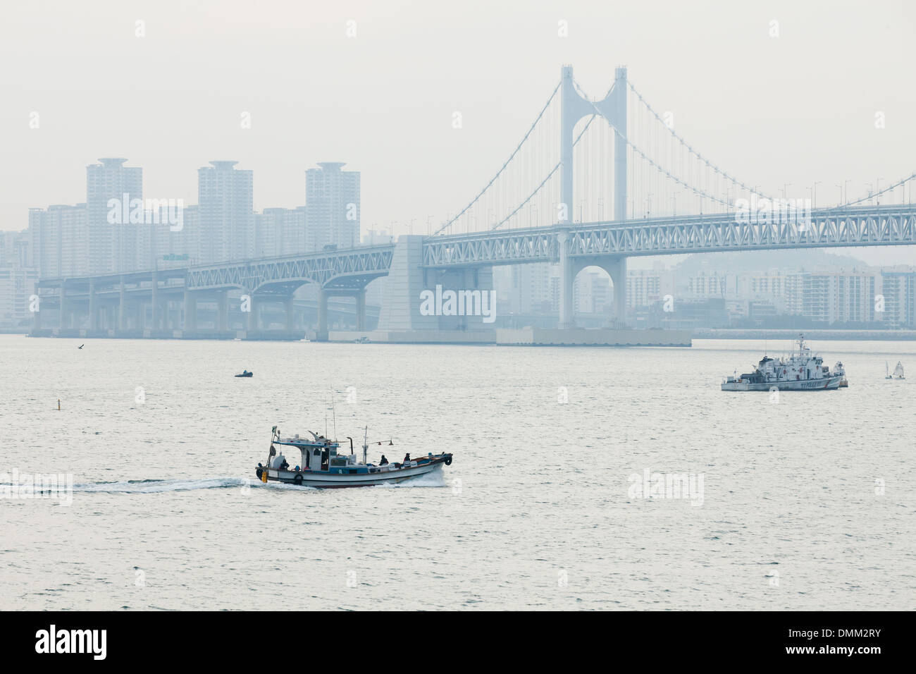 Gwangan suspension bridge Busan, South Korea Stock Photo Alamy