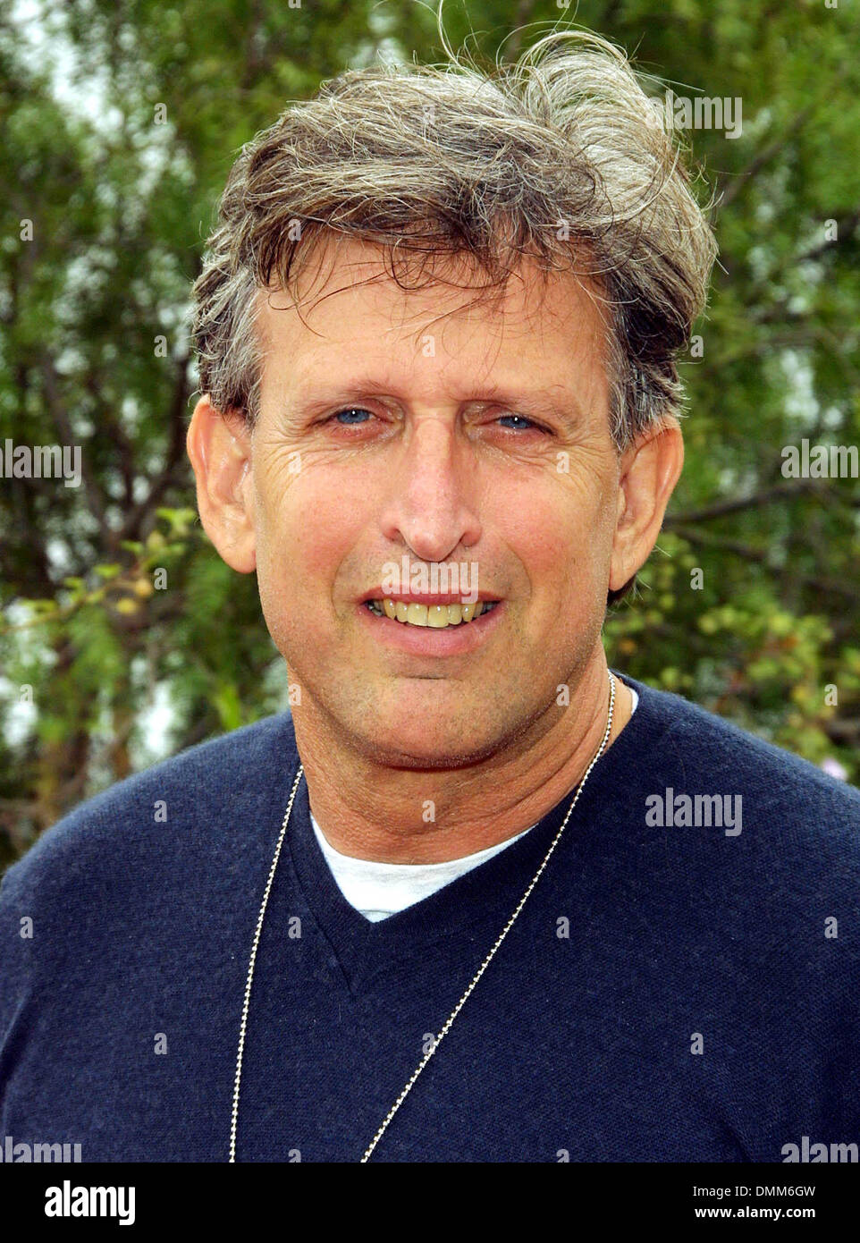 June 3, 2002 - Malibu, CALIFORNIA, USA - JOE ROTH..QVC'S CURE BY THE SHORE.TO BENEFIT THE NATIONAL MULTIPLE SCLEROSIS SOCIETY.AT A PRIVATE MANSION IN MALIBU, CA.JUNE 1,  2002. NINA PROMMER/   2002 K25119NP(Credit Image: © Globe Photos/ZUMAPRESS.com) Stock Photo