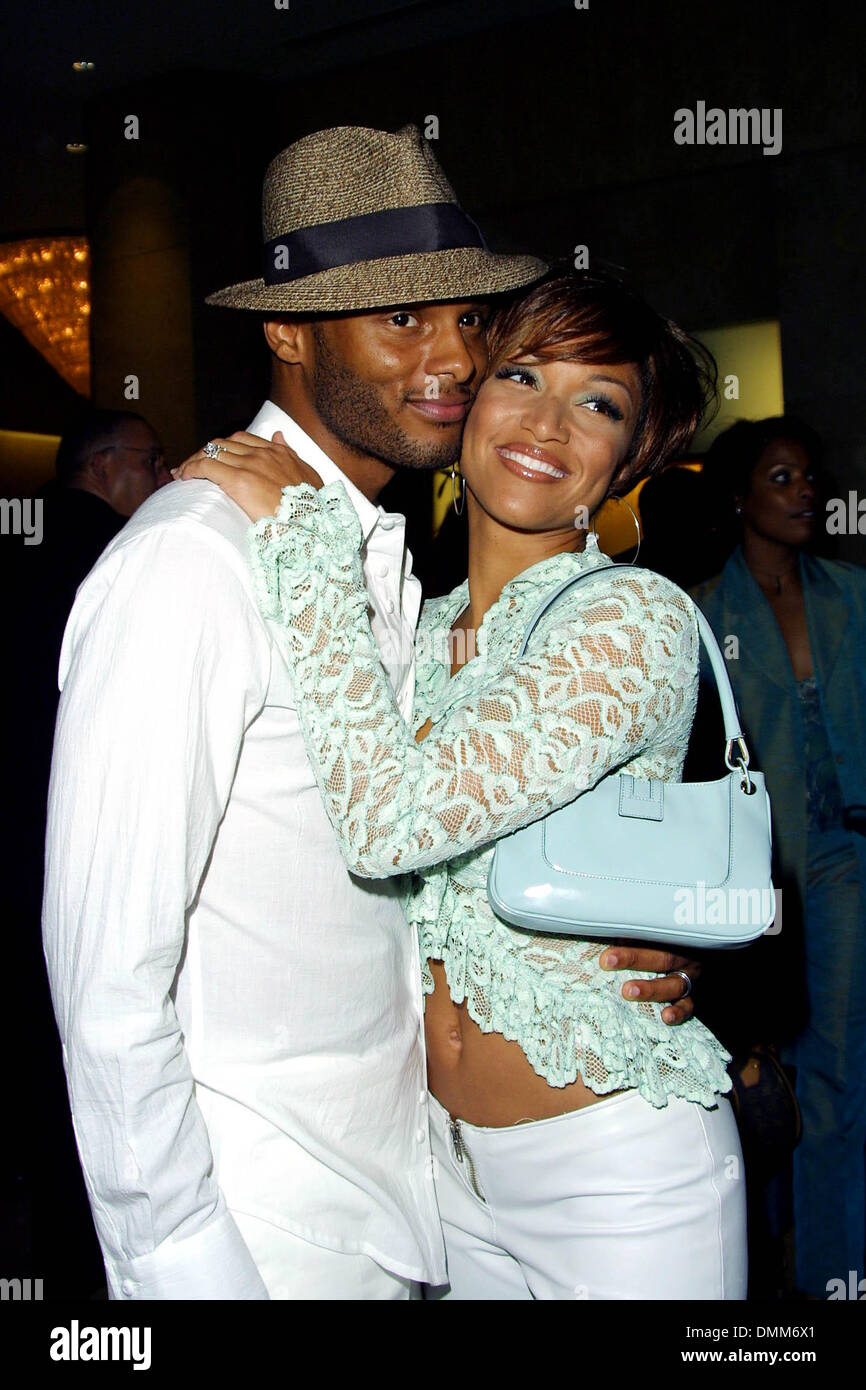June 18, 2002 Beverly Hills, CALIFORNIA, USA KENNY LATTIMORE AND