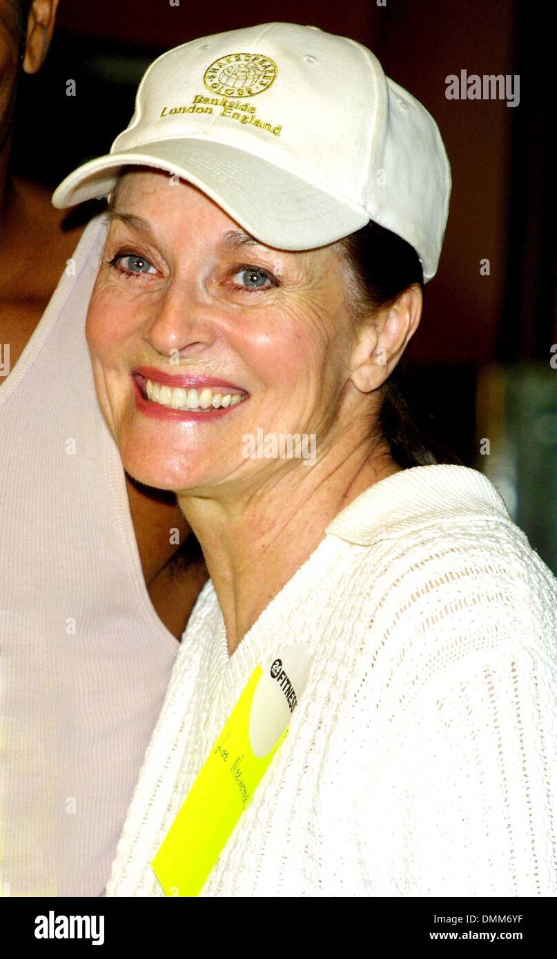 June 19, 2002 Hollywood, CALIFORNIA, USA ..PETER LUPUS.BREAKS A