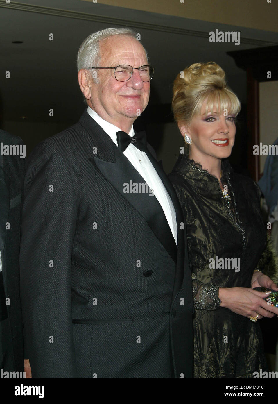 Nov. 9, 2002 - Los Angeles, CALIFORNIA, USA - LEE IACOCCA AND WIFE -         ..TO PROTECT AND TO SERVE    .BENEFITING THE LOS ANGELES POLICE PROTECTIVE LEAGUE -   .CENTURY PLAZA HOTEL, CENTURY Los Angeles, CA -.NOVEMBER 8, 2002 -. NINA PROMMER/   2002 K27064NP(Credit Image: © Globe Photos/ZUMAPRESS.com) Stock Photo