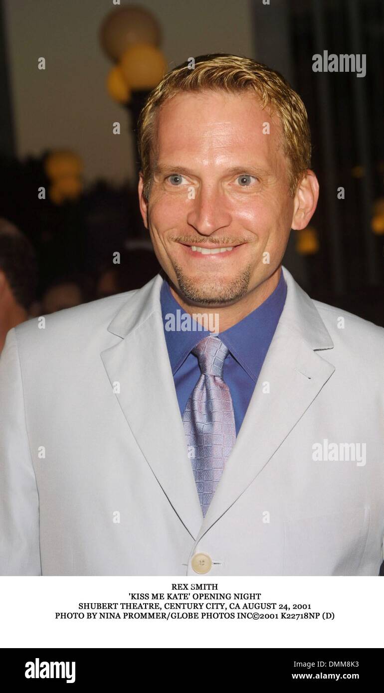 Aug. 25, 2001 Los Angeles, CALIFORNIA, USA REX SMITH.'KISS ME KATE' OPENING NIGHT.SHUBERT