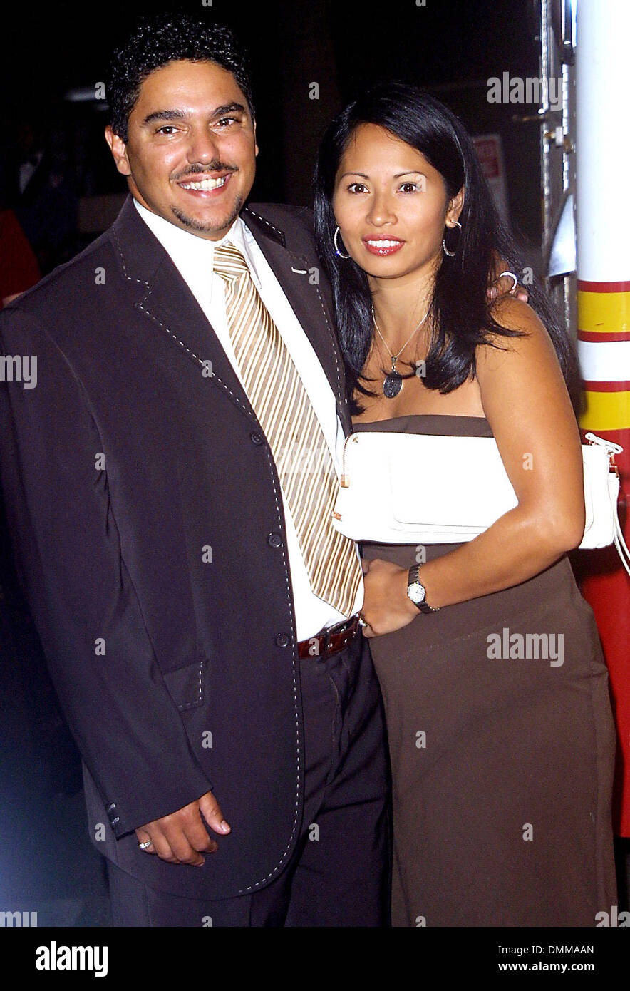 Sept. 9, 2002 - Los Angeles, CALIFORNIA, USA - NICHOLAS TURTURRO AND WIFE  LISSA..NYPD BLUE CELEBRATES ITS 200TH EPISODE .AT FOX STUDIOS, LOS ANGELES,  CA.SEPTEMBER 7, 2002. NINA PROMMER/ 2002 K26073NP(Credit Image: ©