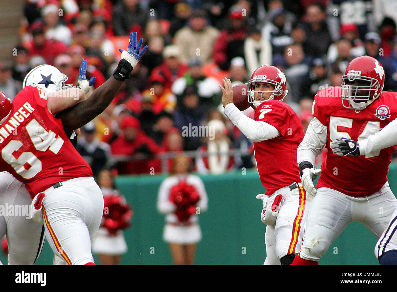 11 October 2009: Kansas City Chiefs running back Jamaal Charles (25) rushes  during the Cowboy's 26-20 victory over the Chiefs at Arrowhead Stadium.  (Credit Image: © Southcreek Global/ZUMApress.com Stock Photo - Alamy