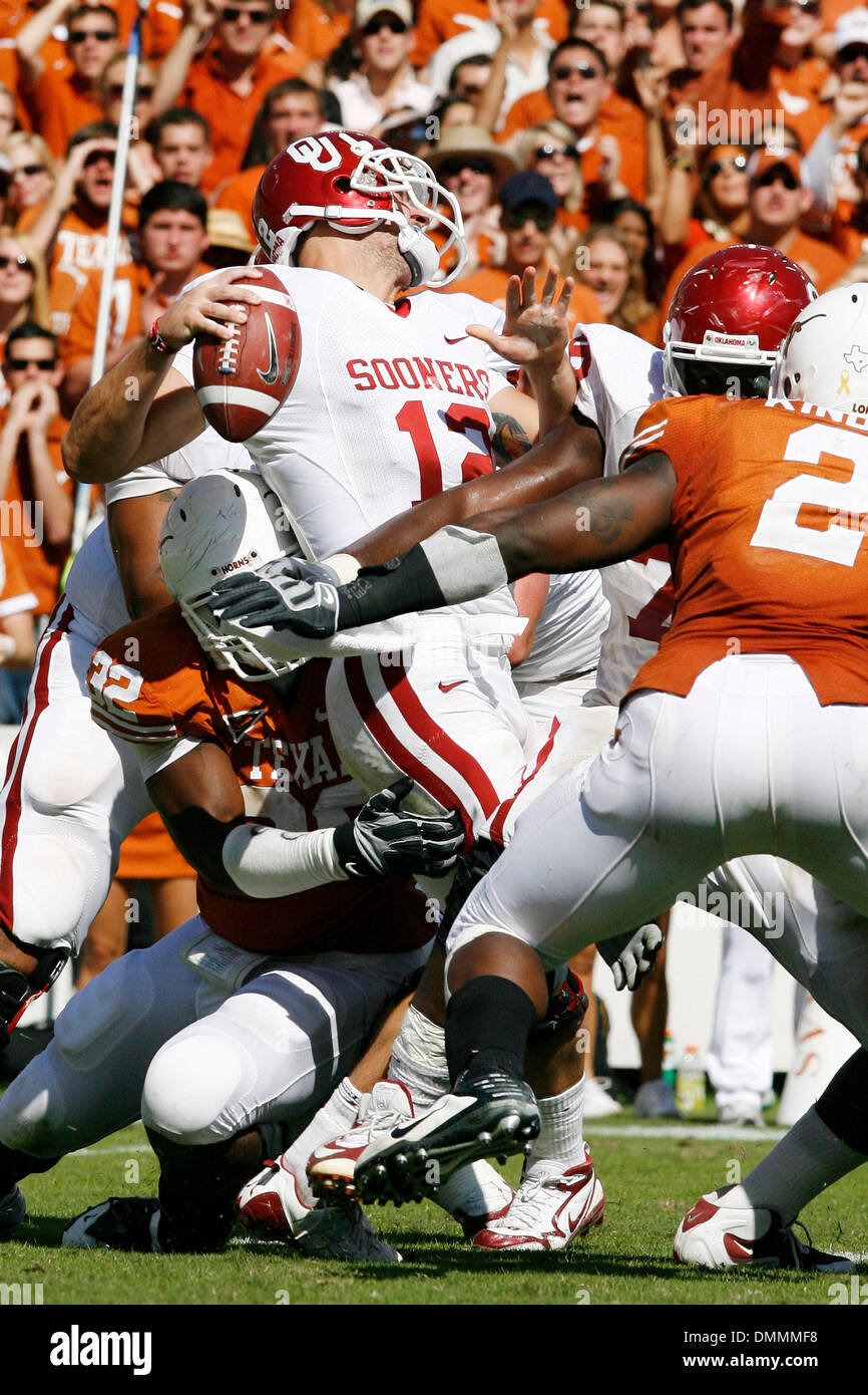 Defensive horns hires stock photography and images Alamy