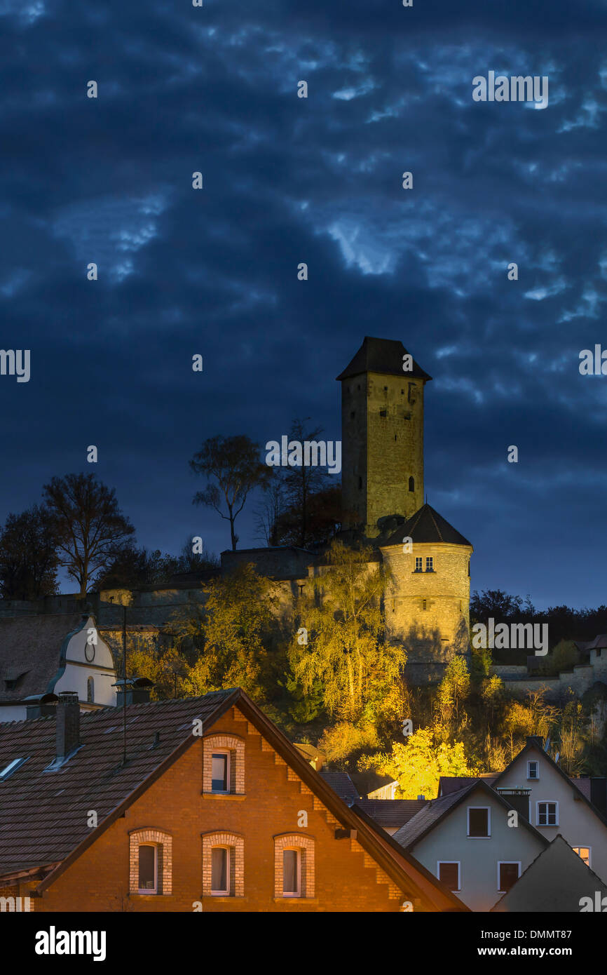 Germany, Bavaria, Middle Franconia, Neuhaus upon the river Pegnitz, View of Veldenstein castle Stock Photo