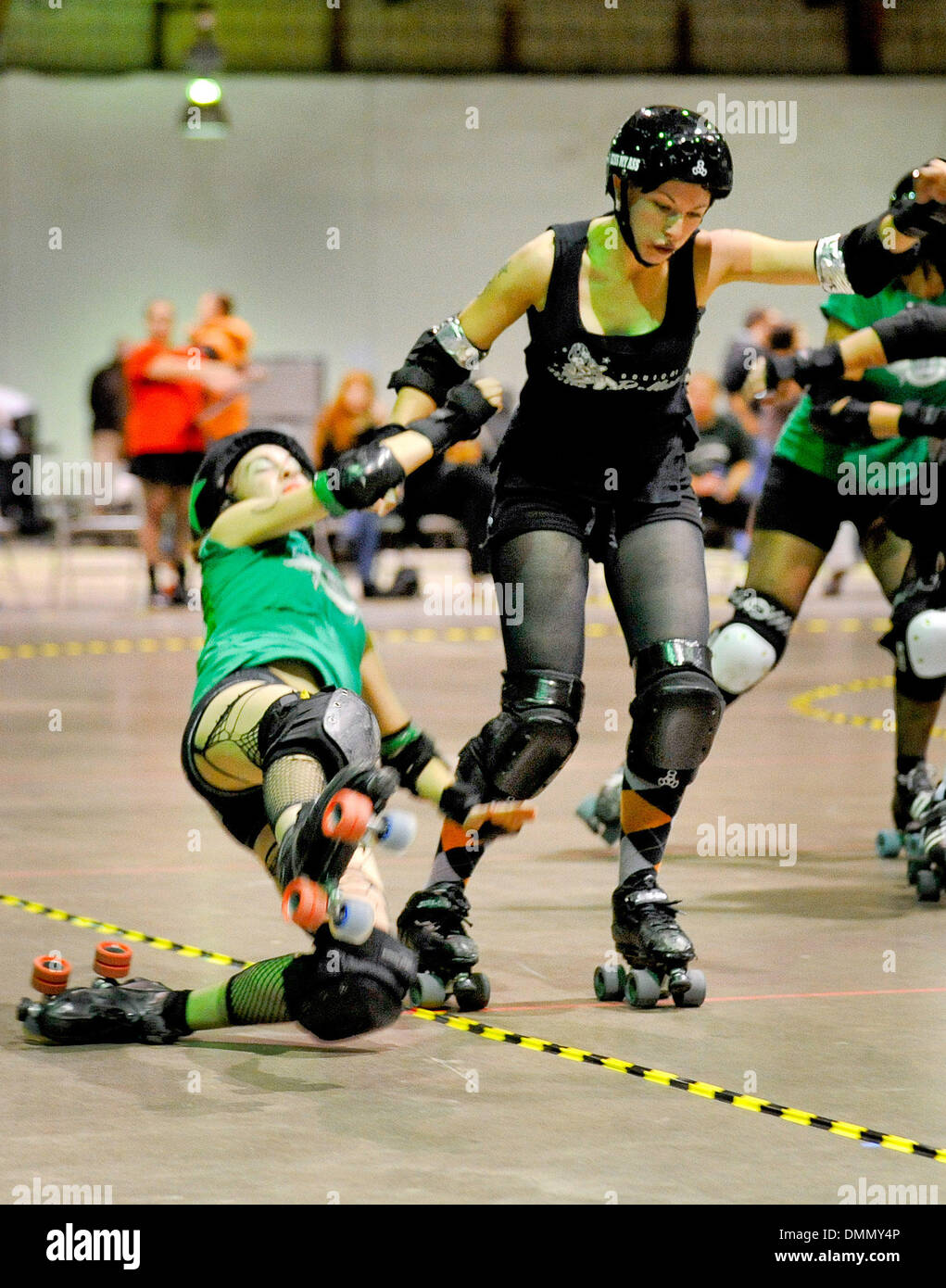 Assault city roller derby hi-res stock photography and images - Alamy