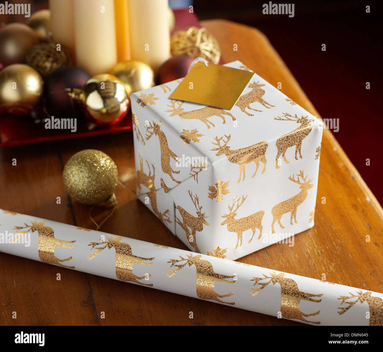 Cellotape paper hires stock photography and images Alamy