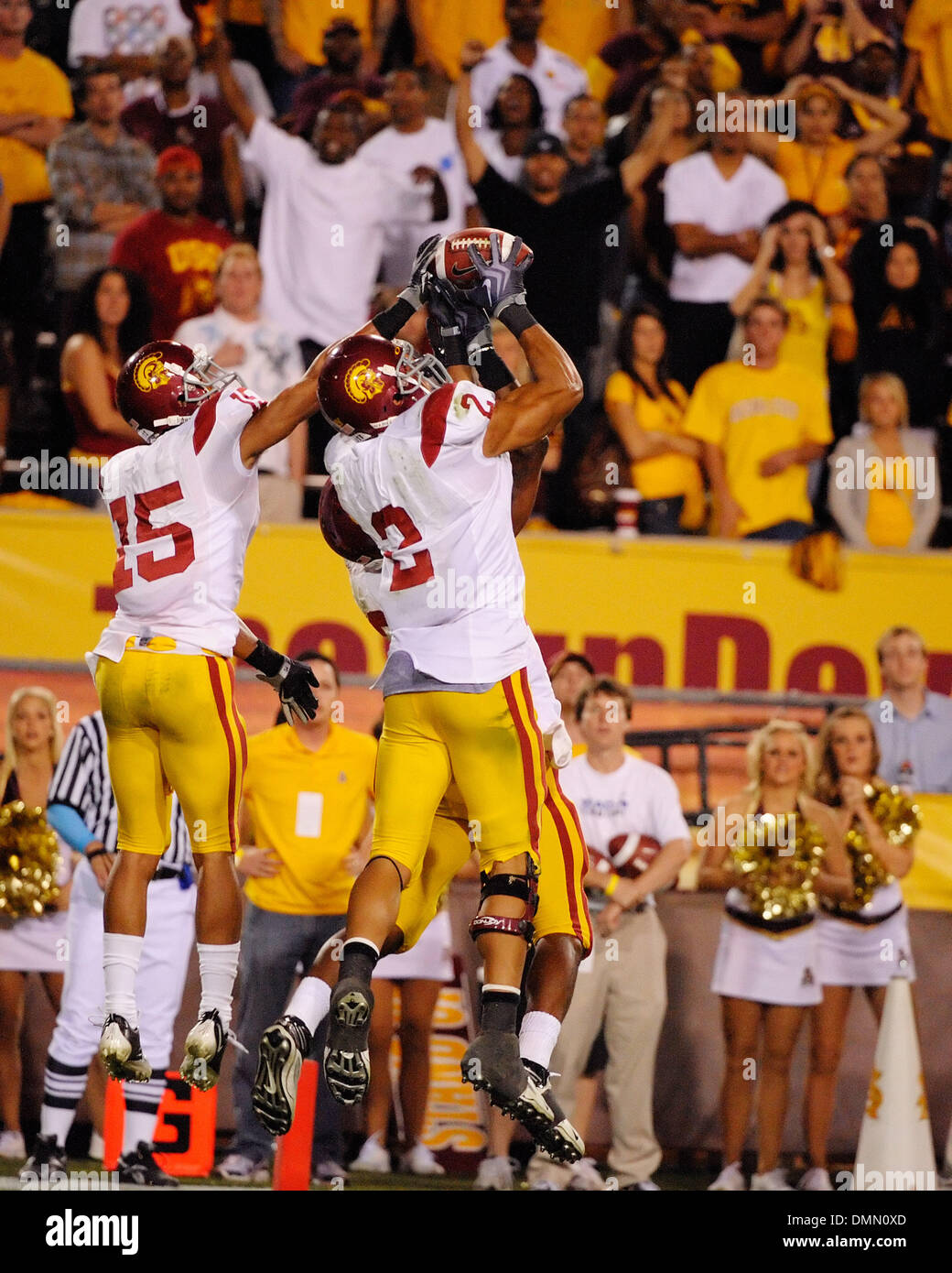 November 7, 2009: USC safety Taylor Mays (2) in action during an NCAA Football game between the Arizona State University Sun Devils and the USC Trojans at Sun Devil Stadium in Tempe, Arizona, won by the Trojans, 14-9.(Credit Image: © Max Simbron/Cal Sport Media/ZUMApress.com) Stock Photo