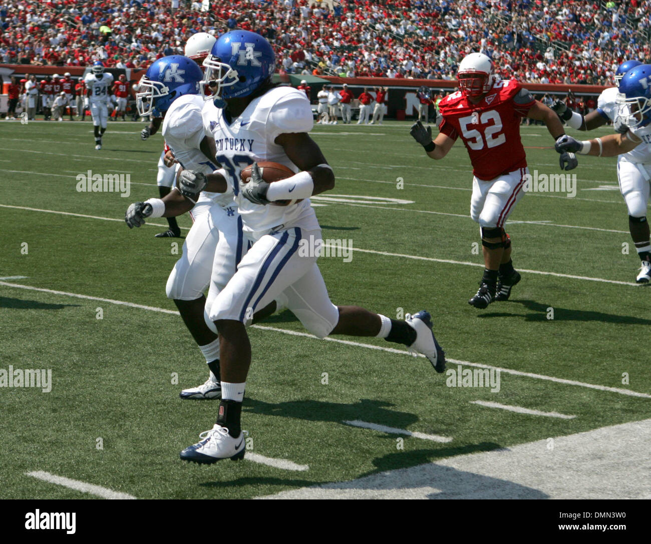Trevard Lindley headed to the endzone for a 3rd quarter interception