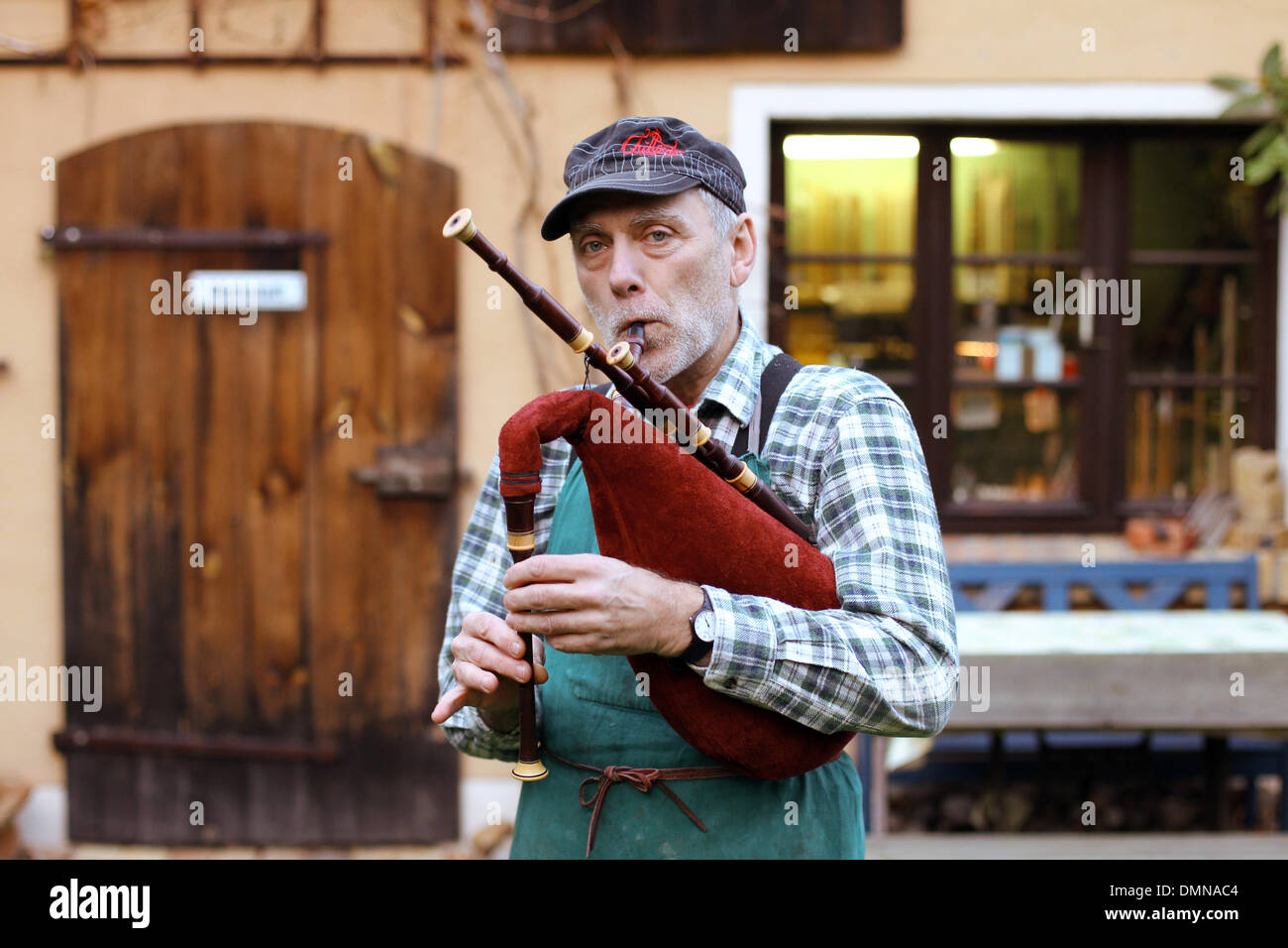 Woodwind instruments hires stock photography and images Alamy