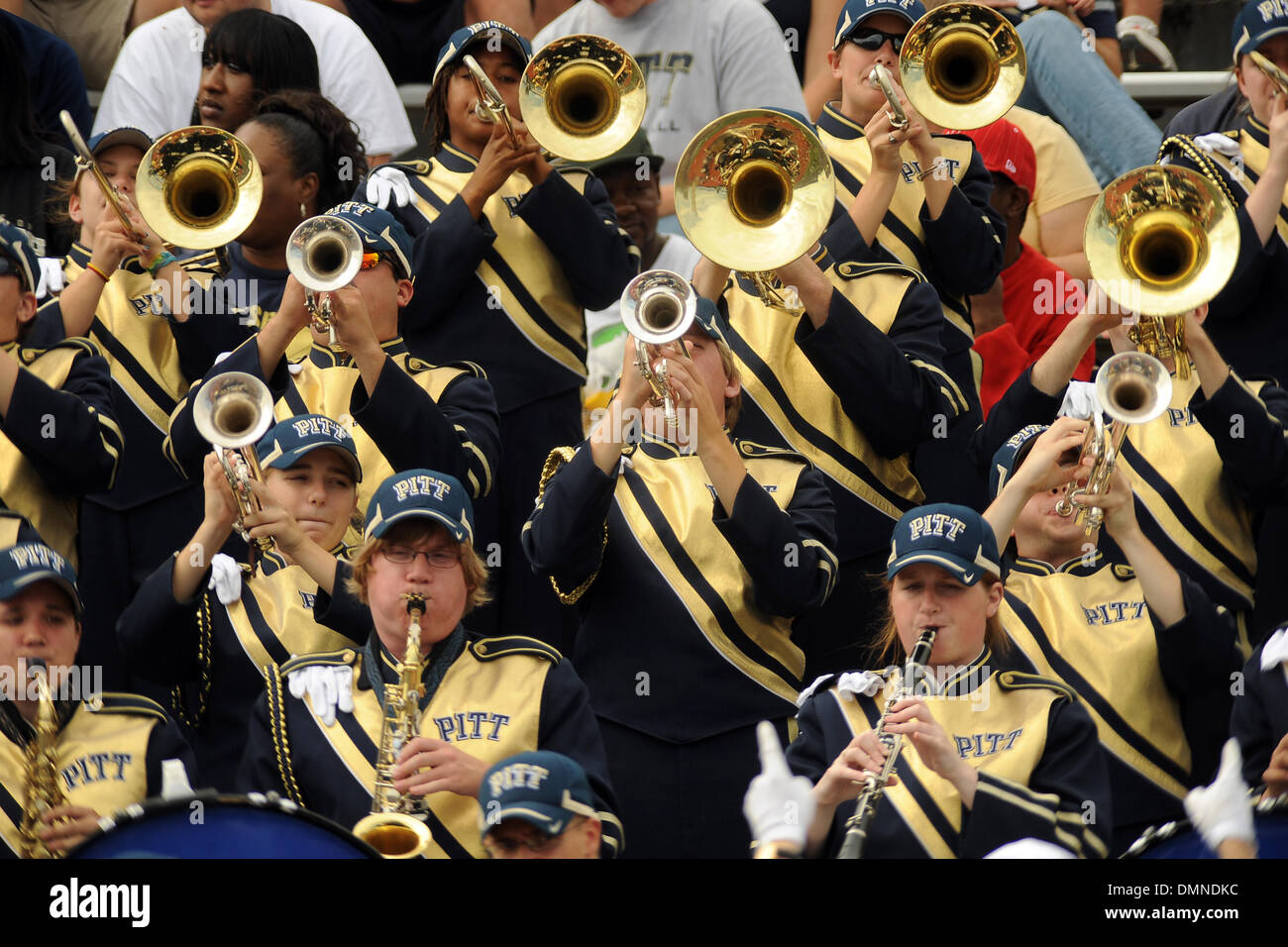 Marching out of the stadium hires stock photography and images Alamy